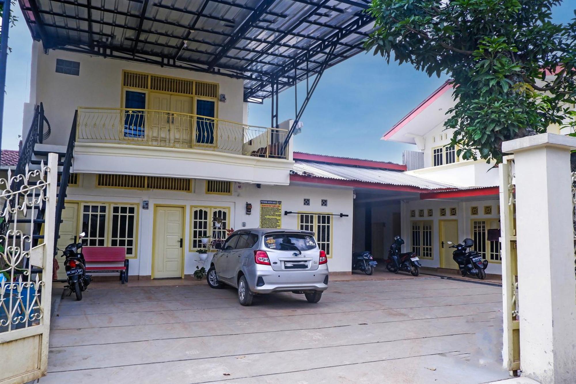 Oyo Life 92632 Kost Pondok Kito Jambi Εξωτερικό φωτογραφία